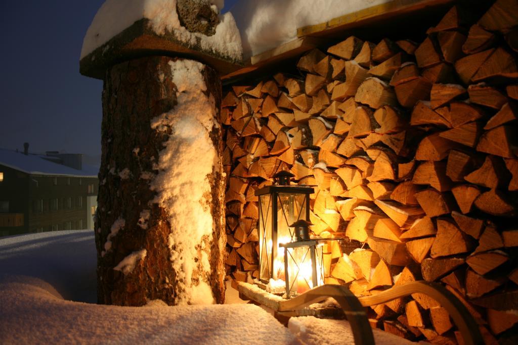 Hotel Garni Laerchenhof Лех-ам-Арльберг Екстер'єр фото